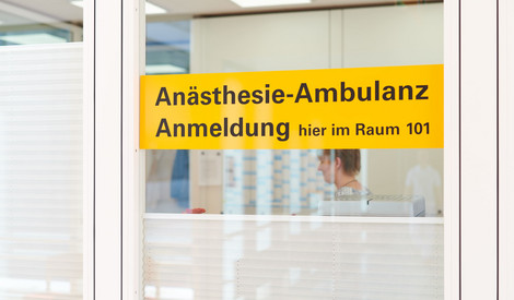 Blick auf den Anmelderaum der Anästhesie-Ambulanz